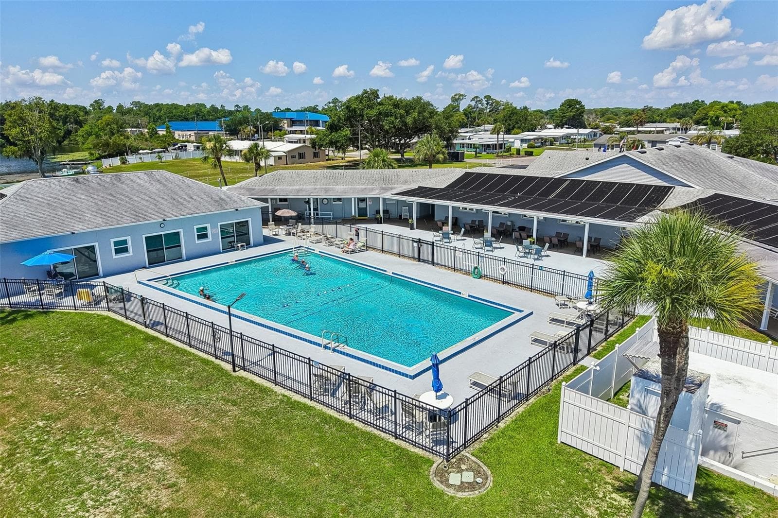 Manufactured Home at 1433 APACHE CIR, TAVARES, photo 44 of 51
