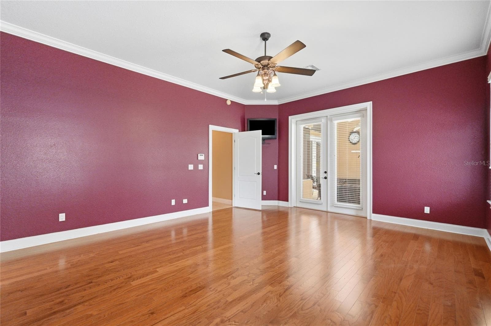 Single Family Residence at 328 HAMILTON SHORES DR NE, WINTER HAVEN, photo 30 of 81