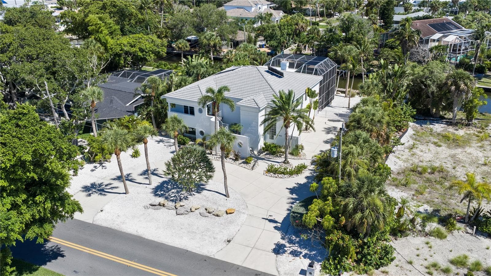 Single Family Residence at 412 TREASURE BOAT WAY, SARASOTA, photo 66 of 84