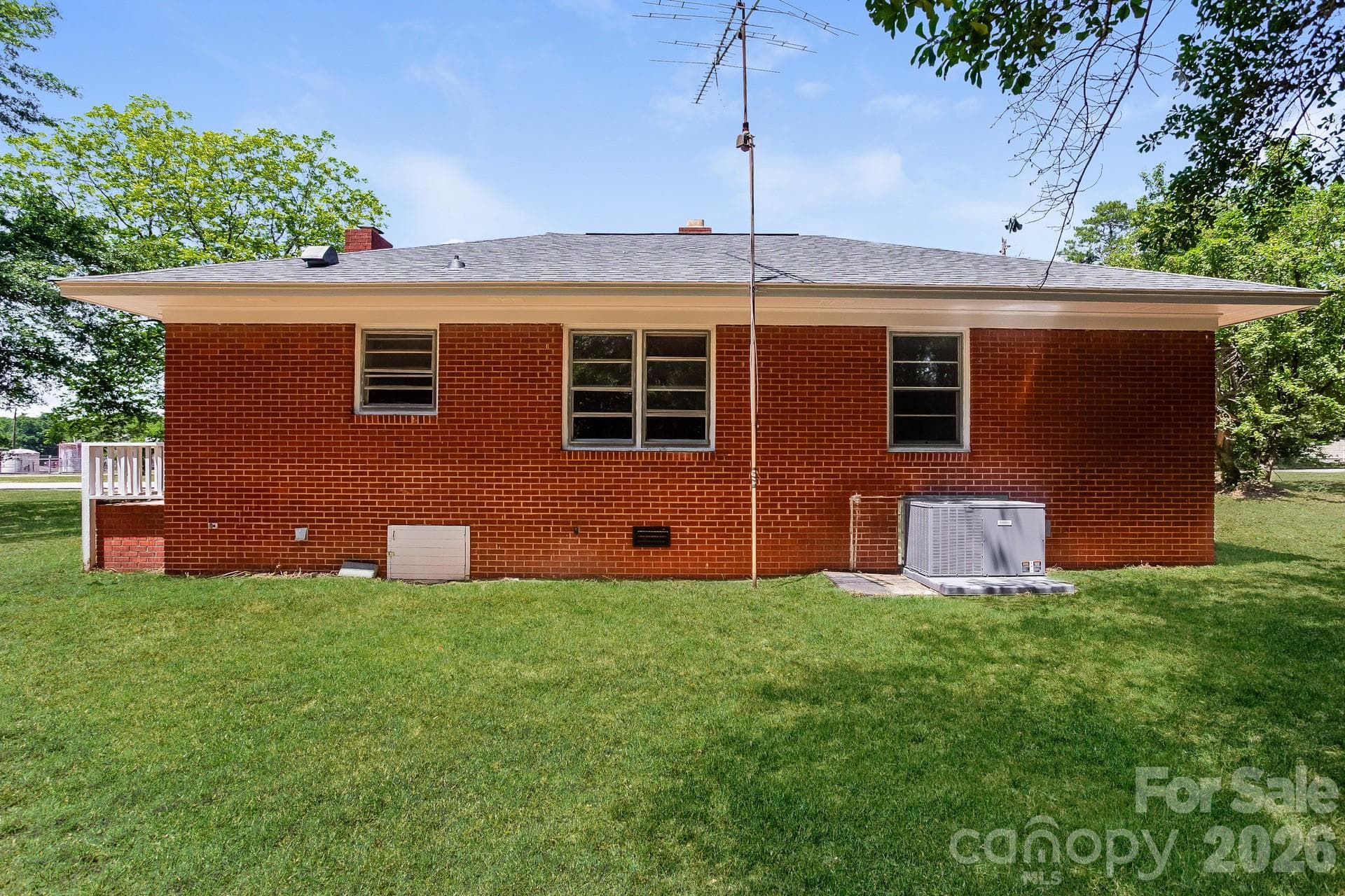 Single Family Residence at 113 Griggs Street, Pageland, photo 5 of 19