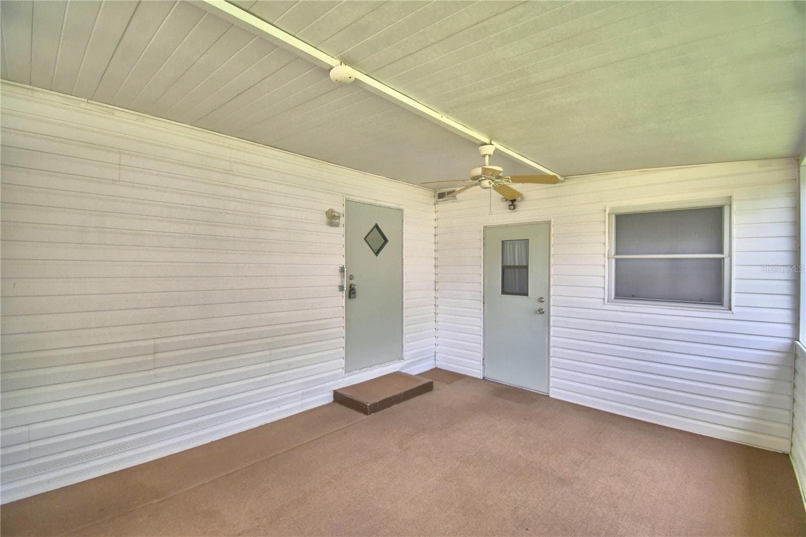 Mobile Home at 111 PARADISE LN, AUBURNDALE, photo 7 of 50