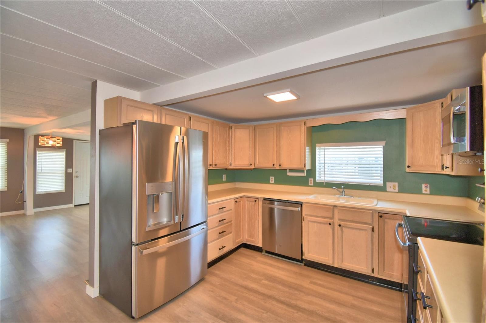 Mobile Home at 111 PARADISE LN, AUBURNDALE, photo 16 of 50