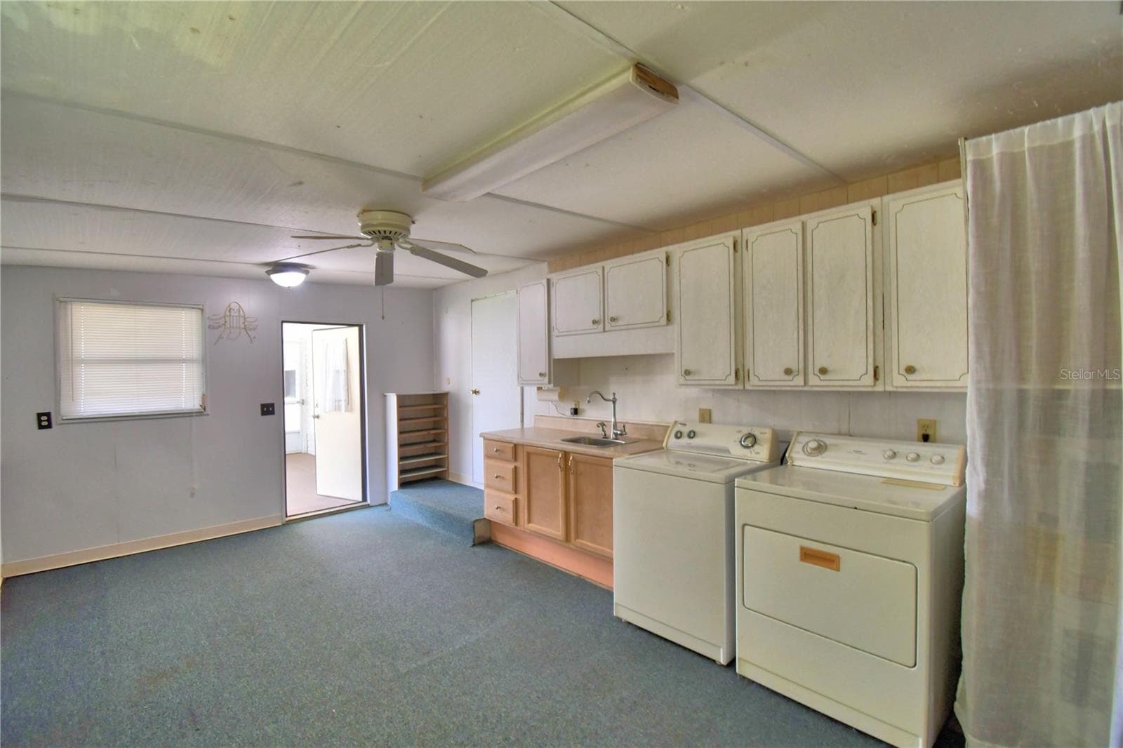 Mobile Home at 111 PARADISE LN, AUBURNDALE, photo 35 of 50