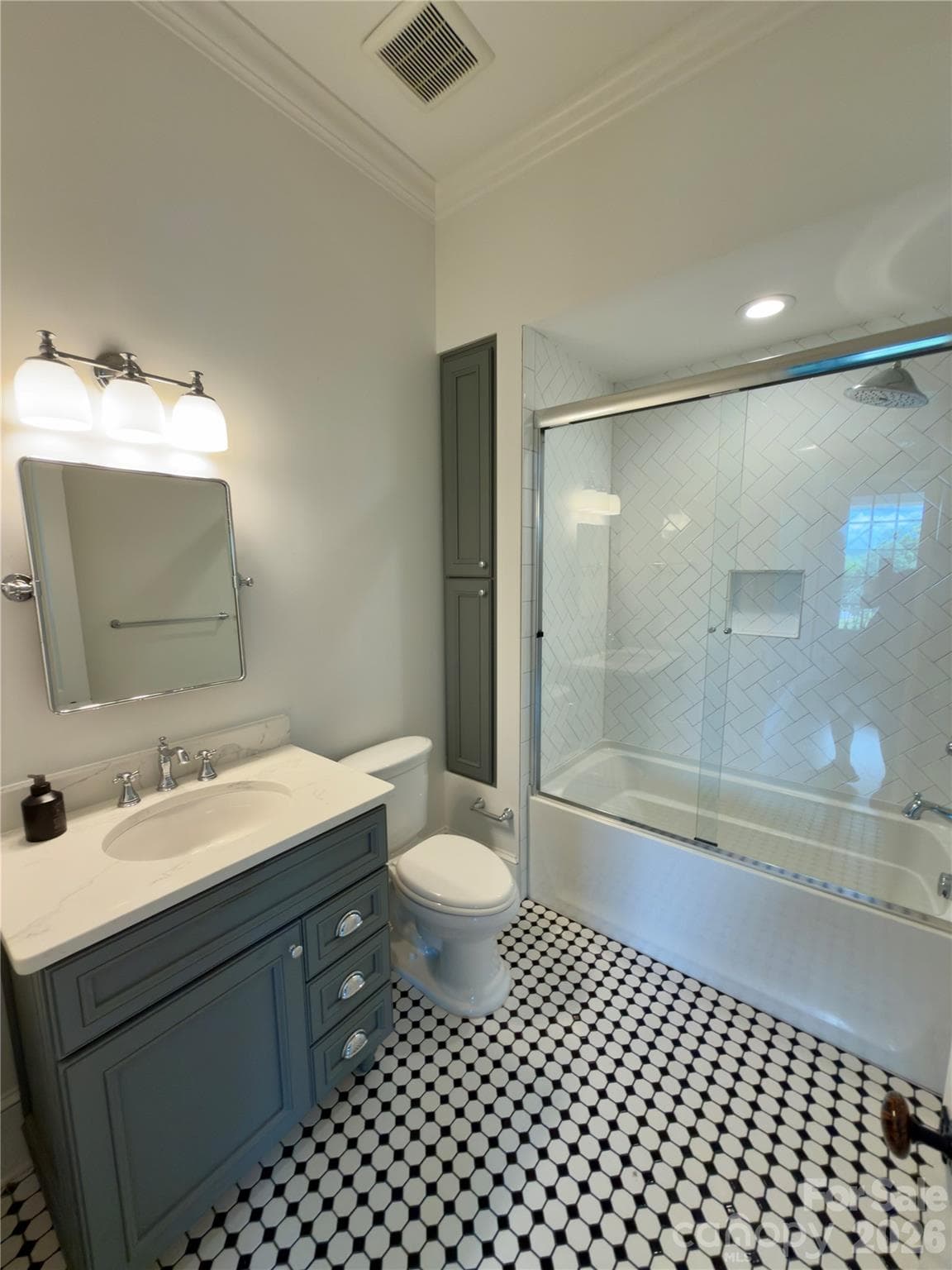 Single Family Residence at 18632 Nantz Road, Cornelius, photo 32 of 48