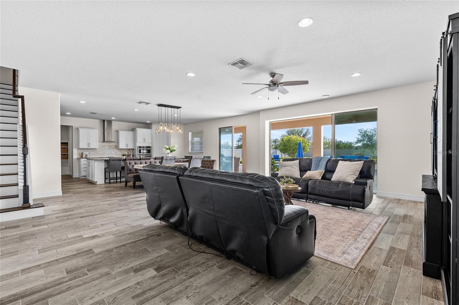 Single Family Residence at 3344 KAYAK WAY, ORLANDO, photo 8 of 37