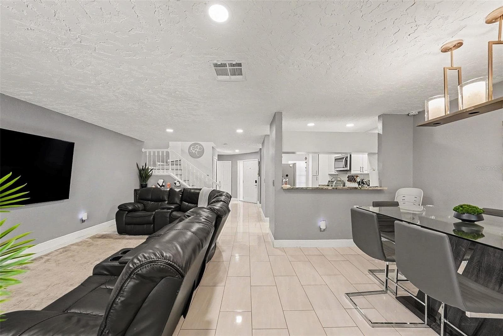 Townhouse at 4107 BRENTWOOD PARK CIR, TAMPA, photo 9 of 29