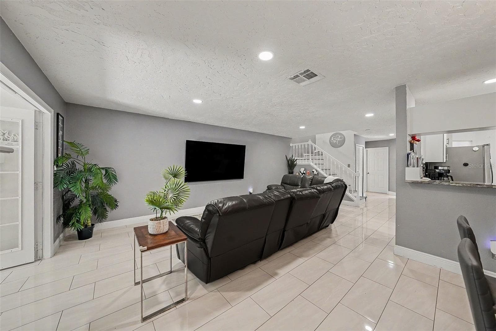 Townhouse at 4107 BRENTWOOD PARK CIR, TAMPA, photo 11 of 29