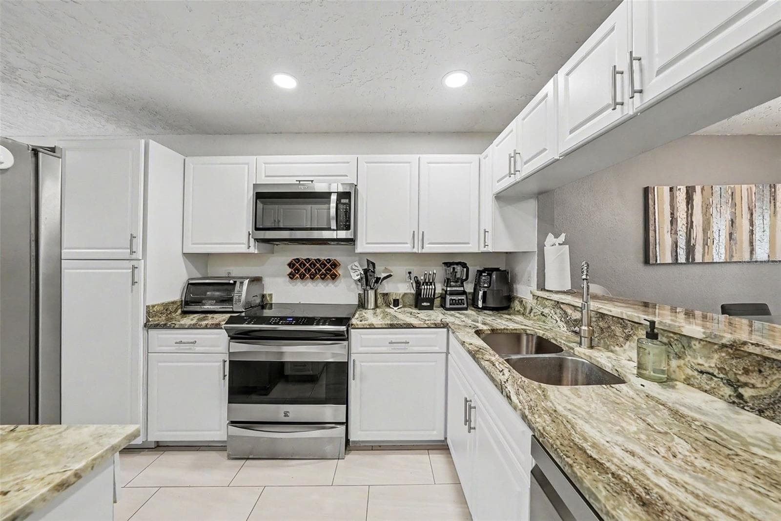 Townhouse at 4107 BRENTWOOD PARK CIR, TAMPA, photo 14 of 29