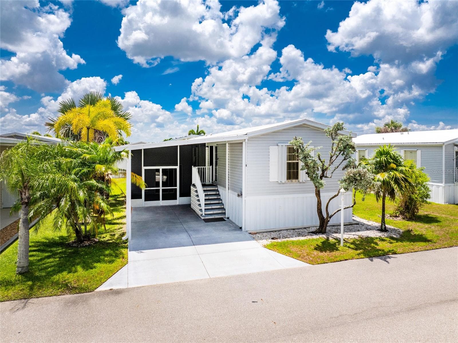 10 Holland Gulf access association - 10 HOLLAND DR, PUNTA GORDA