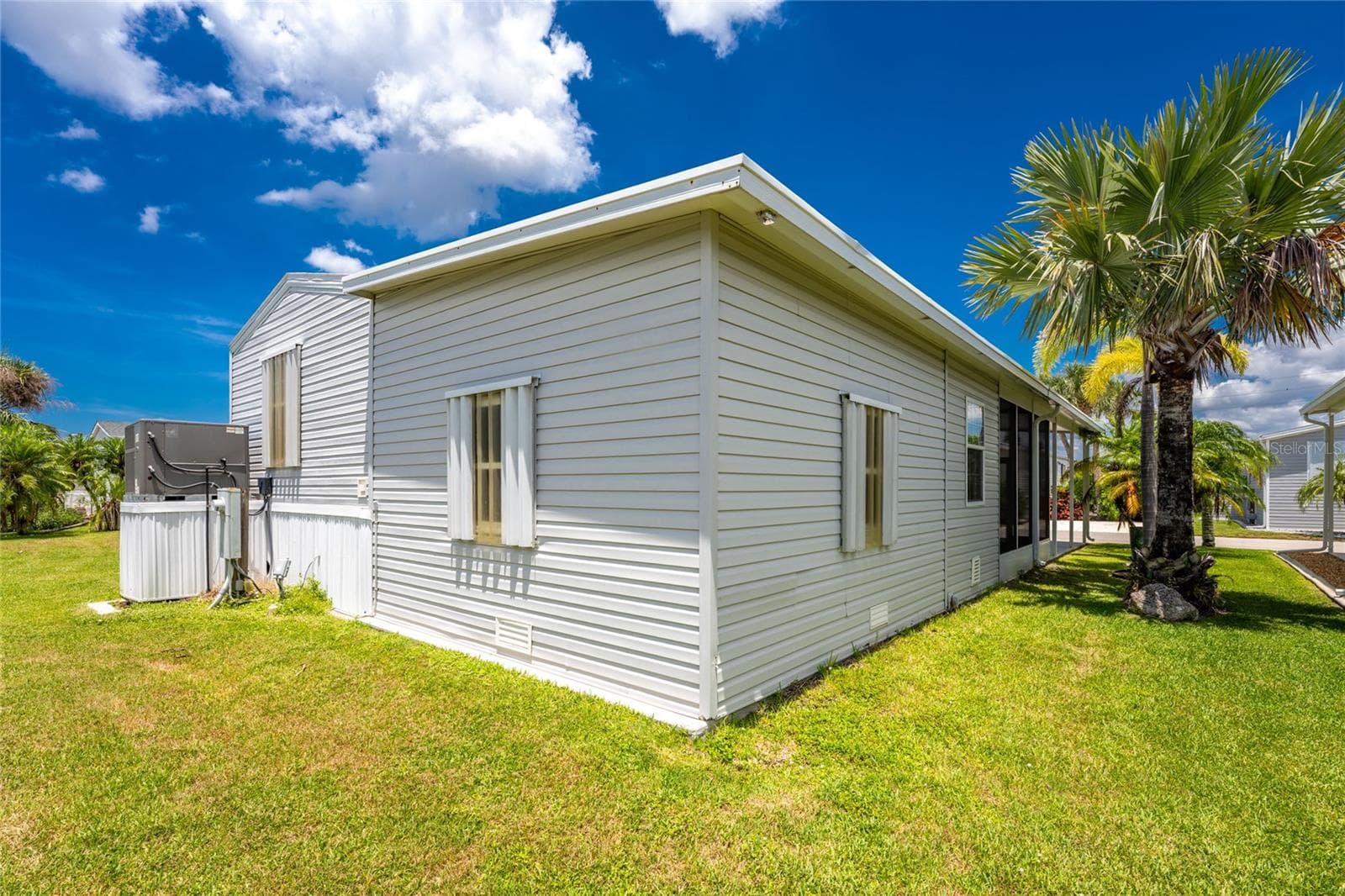 Manufactured Home at 10 HOLLAND DR, PUNTA GORDA, photo 40 of 61