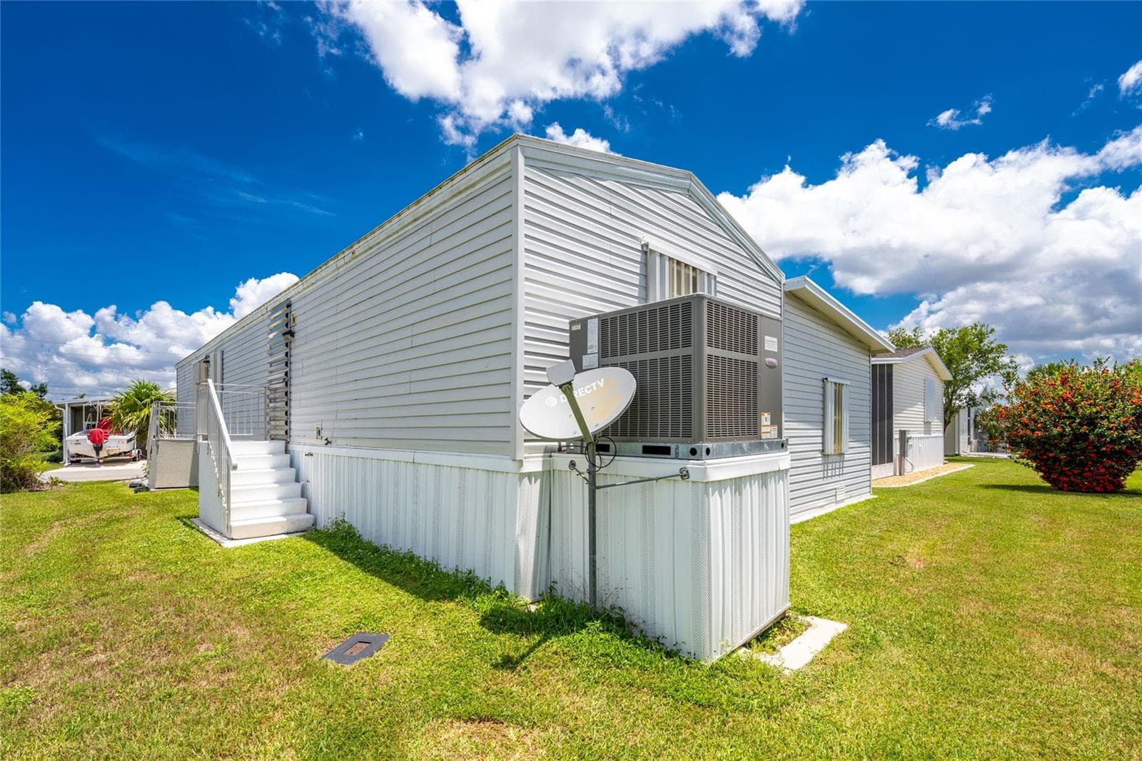 Manufactured Home at 10 HOLLAND DR, PUNTA GORDA, photo 42 of 61