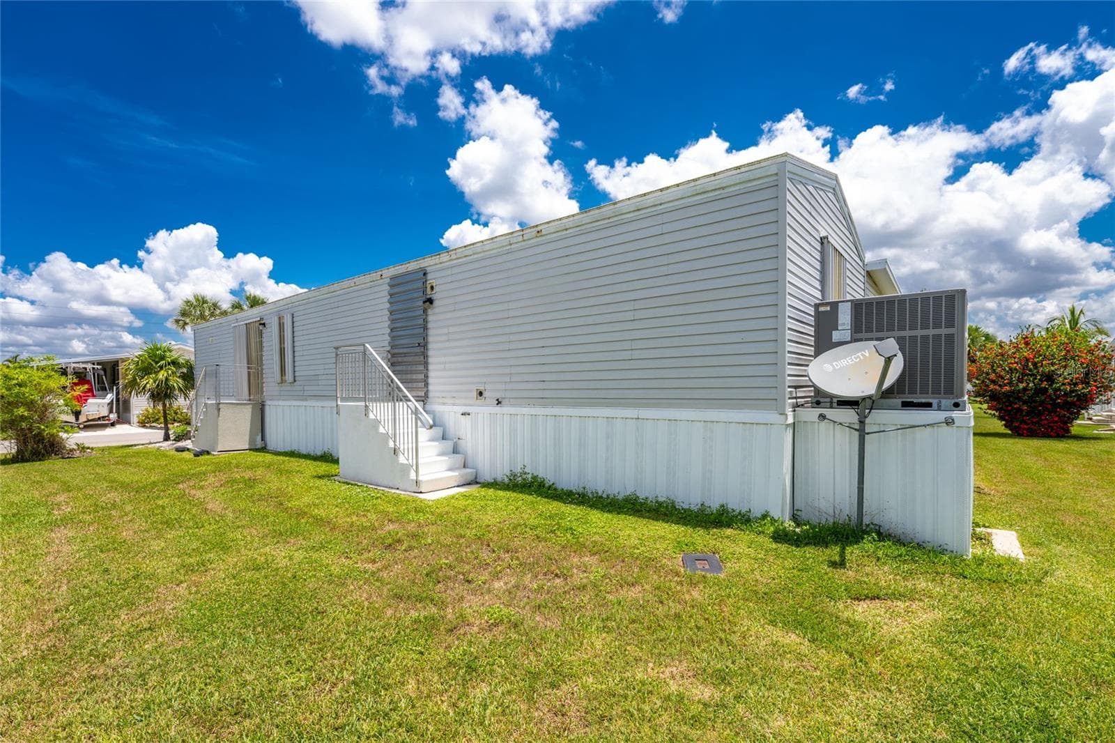 Manufactured Home at 10 HOLLAND DR, PUNTA GORDA, photo 43 of 61