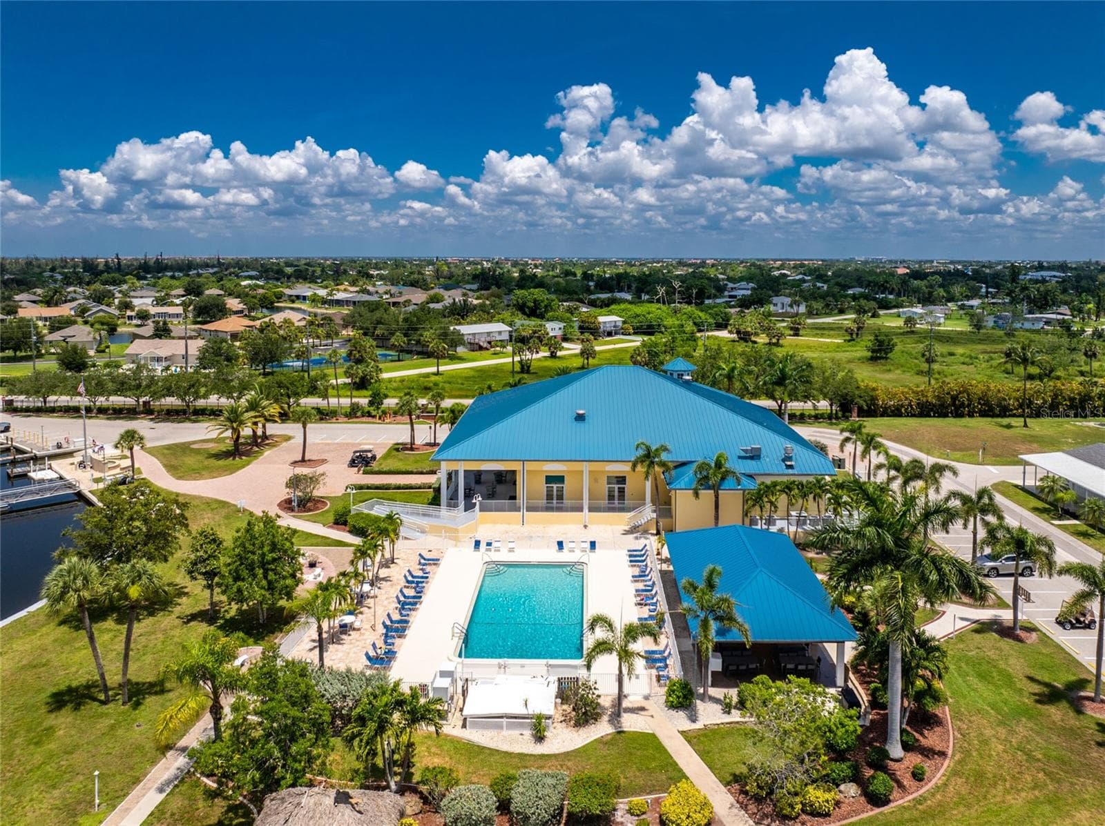 Community Pool - 10 HOLLAND DR, PUNTA GORDA