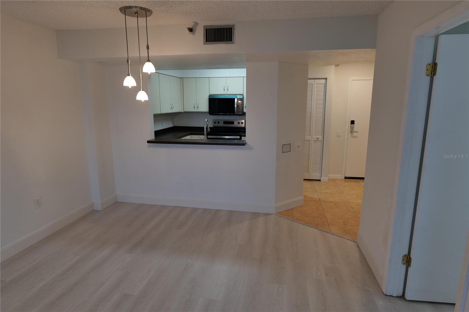 Condominium at 2333 FEATHER SOUND DR #A607, CLEARWATER, photo 11 of 13