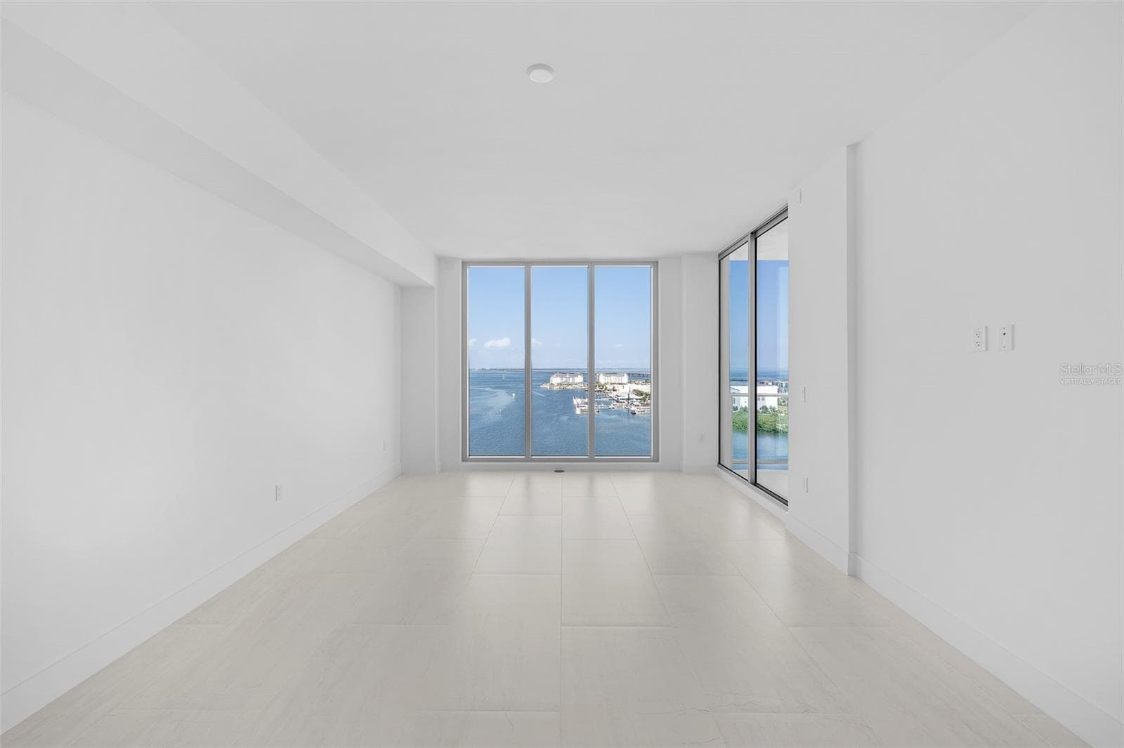 Virtually Staged - 5713 BOWEN DANIEL DR. #1506, TAMPA