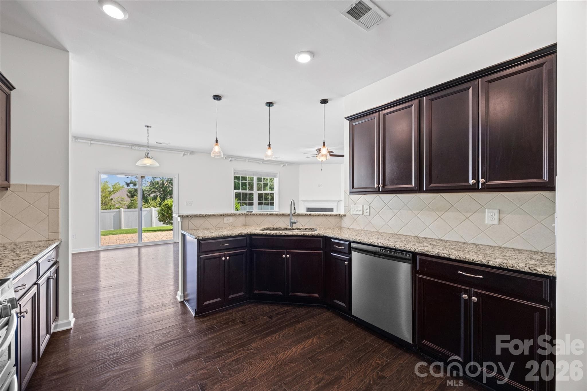 Single Family Residence at Lancaster, photo 16 of 54