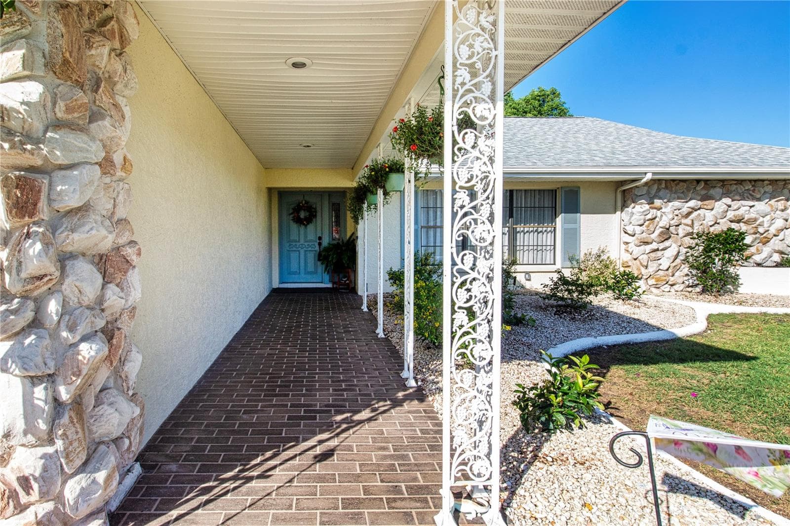 Front Entry - 2016 E VIEW DR, SUN CITY CENTER