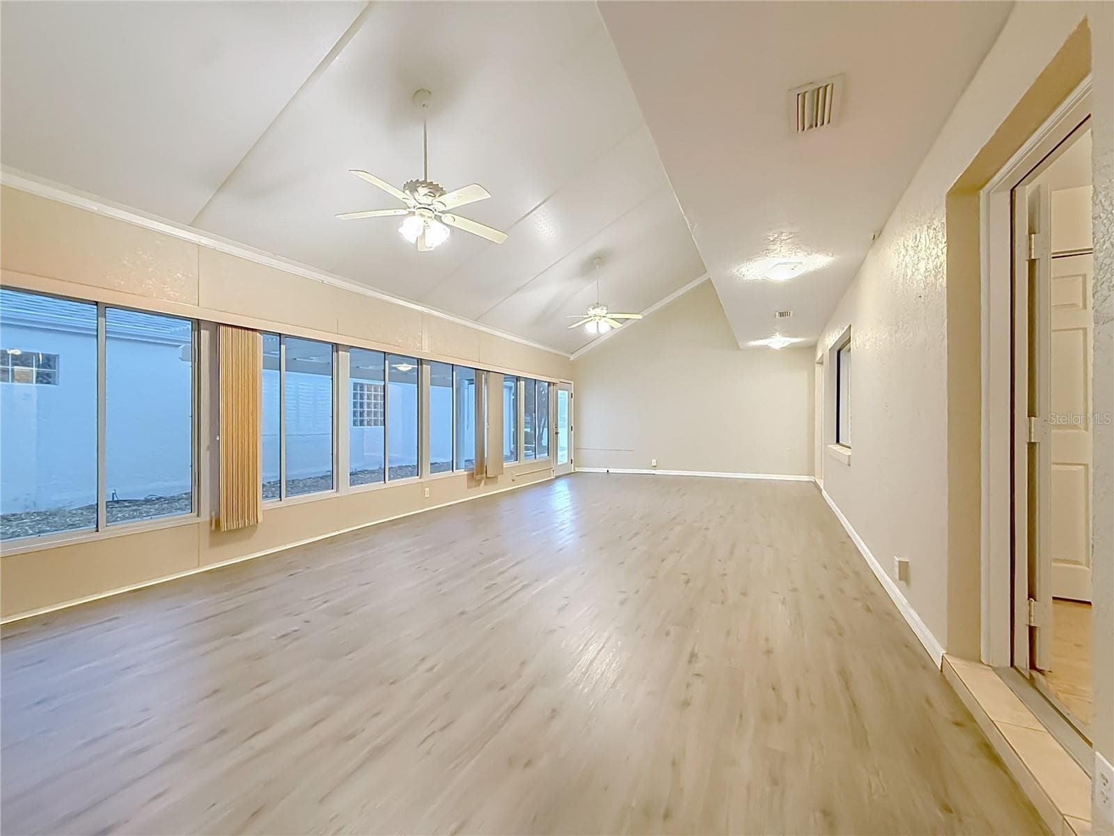 Single Family Residence at 11363 SE 177TH LN, SUMMERFIELD, photo 15 of 83