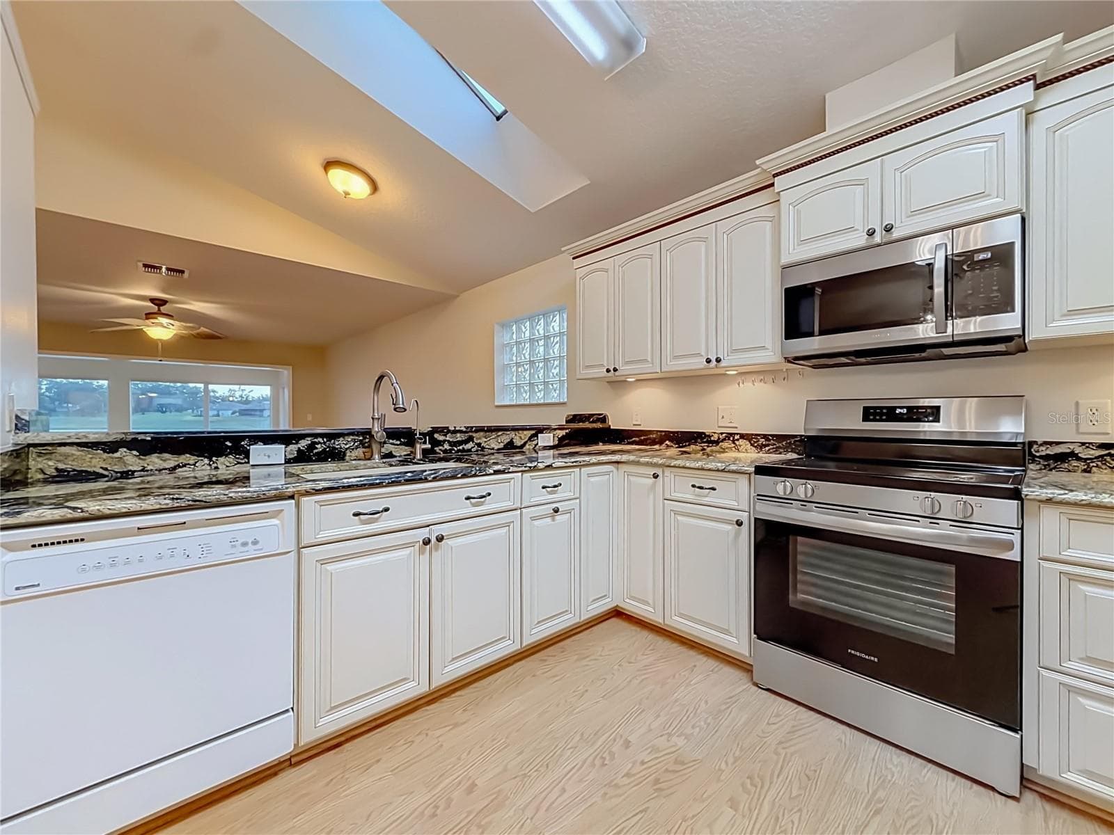 Single Family Residence at 11363 SE 177TH LN, SUMMERFIELD, photo 27 of 83