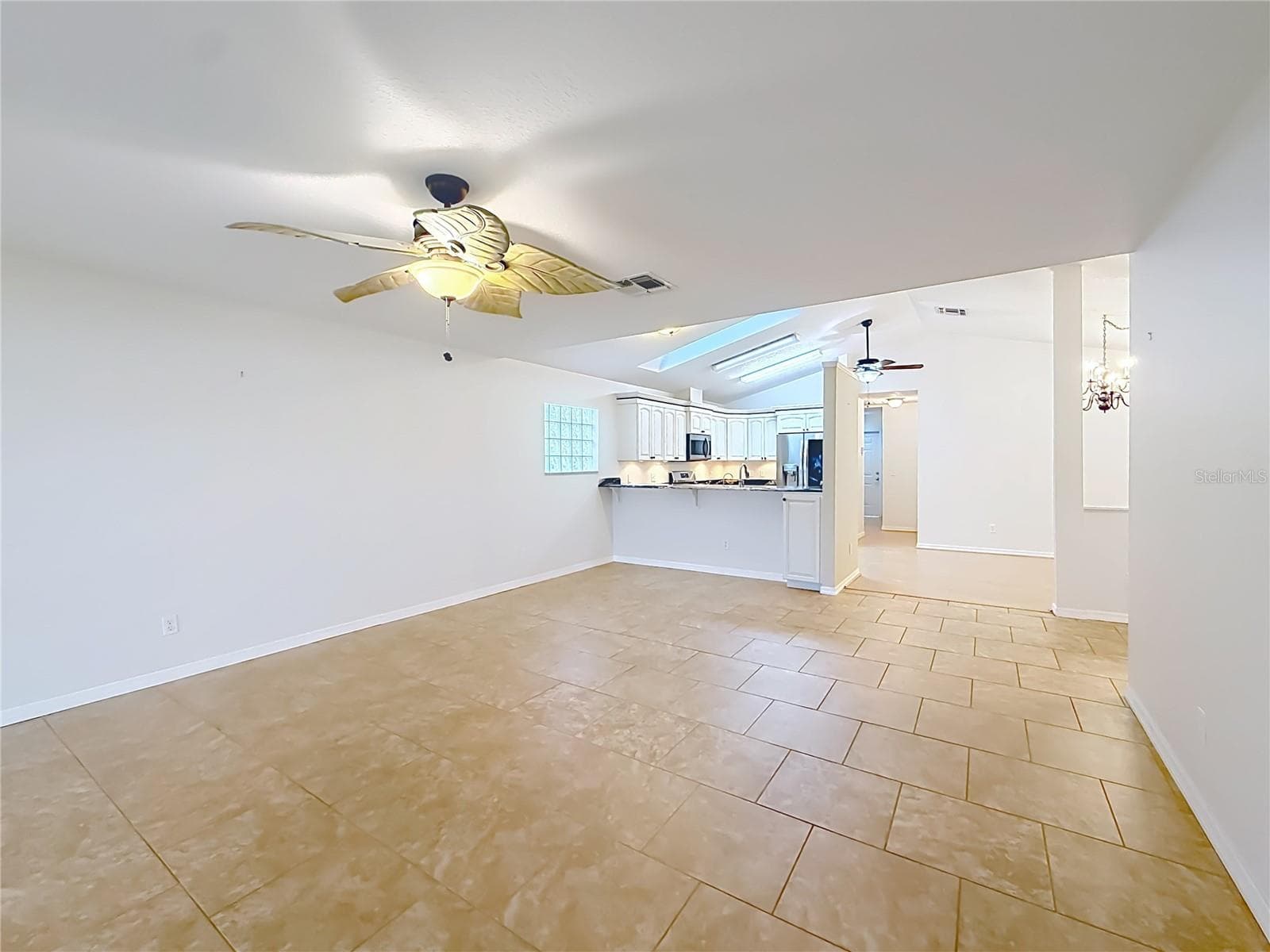 Single Family Residence at 11363 SE 177TH LN, SUMMERFIELD, photo 29 of 83