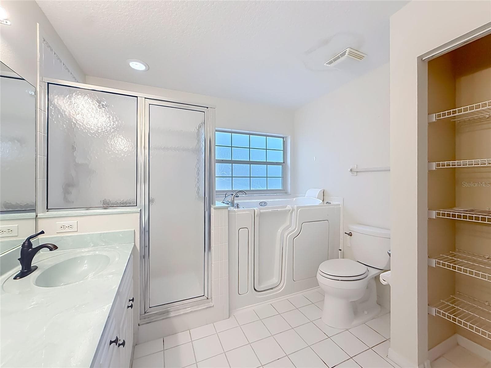 Single Family Residence at 11363 SE 177TH LN, SUMMERFIELD, photo 52 of 83
