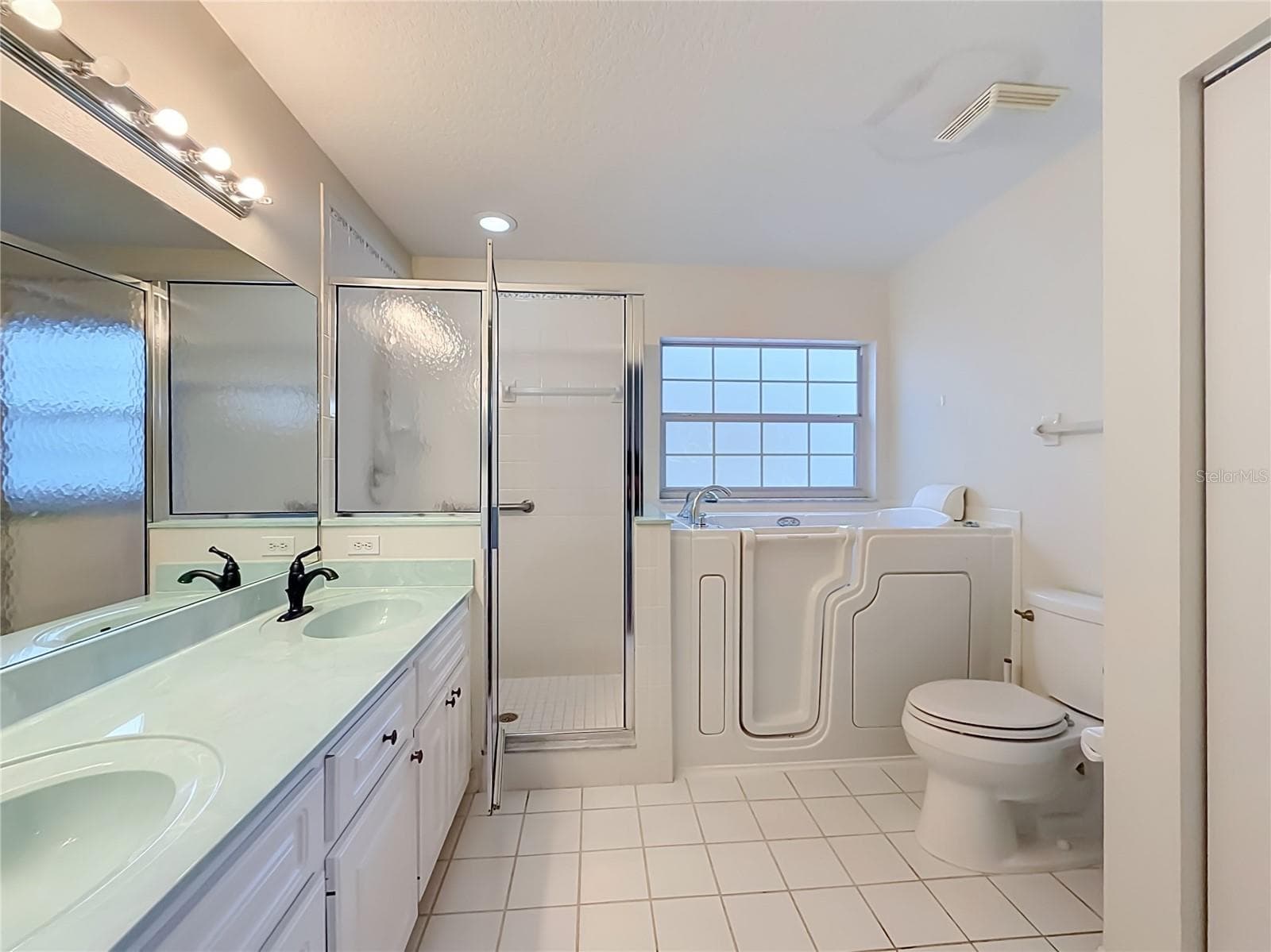 Single Family Residence at 11363 SE 177TH LN, SUMMERFIELD, photo 54 of 83