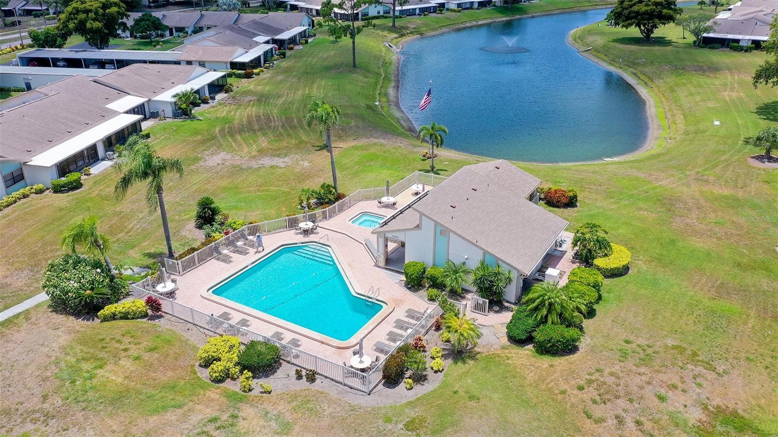 Community Pool - 6129 HERITAGE LN W #6129, BRADENTON