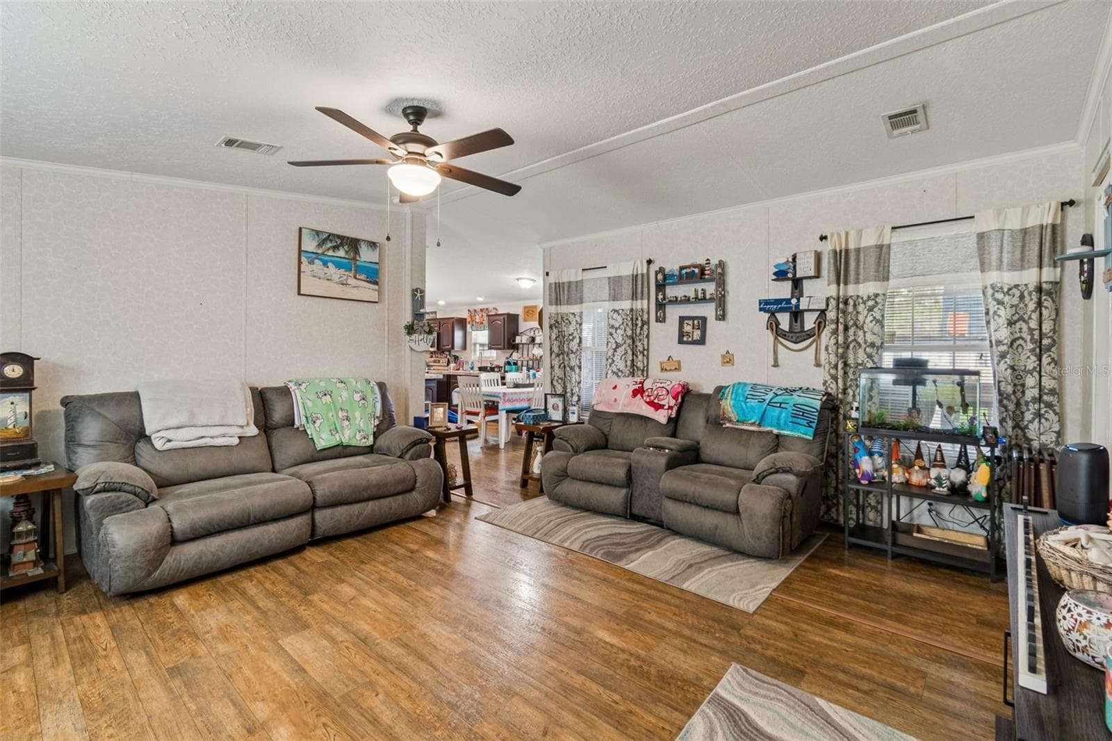 Manufactured Home at 4917 HERNDON WAY, AUBURNDALE, photo 6 of 24