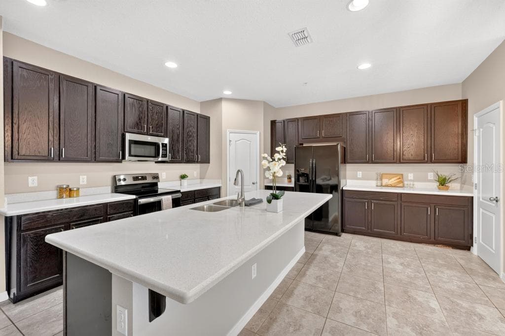 Townhouse at 409 MERRY BROOK CIR, SANFORD, photo 19 of 80