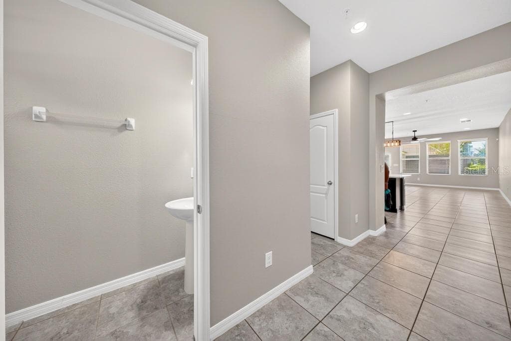 Townhouse at 409 MERRY BROOK CIR, SANFORD, photo 23 of 80
