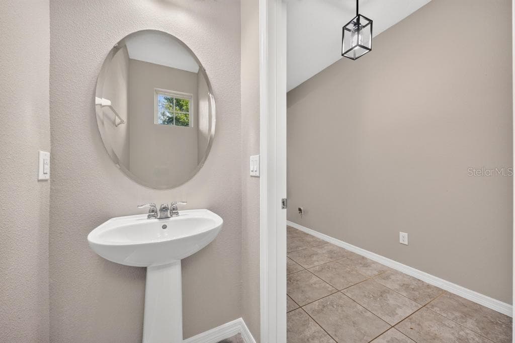 Townhouse at 409 MERRY BROOK CIR, SANFORD, photo 24 of 80