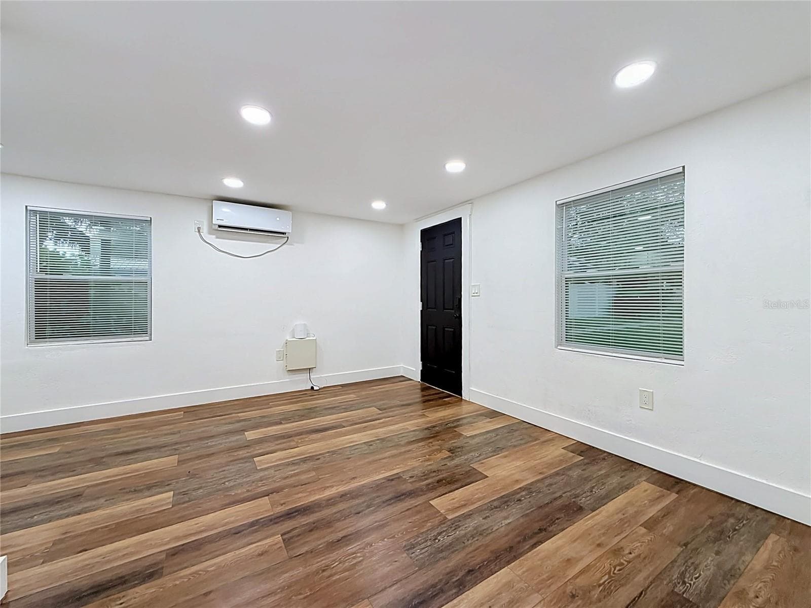 Duplex at 800 15TH AVE S, ST PETERSBURG, photo 11 of 61