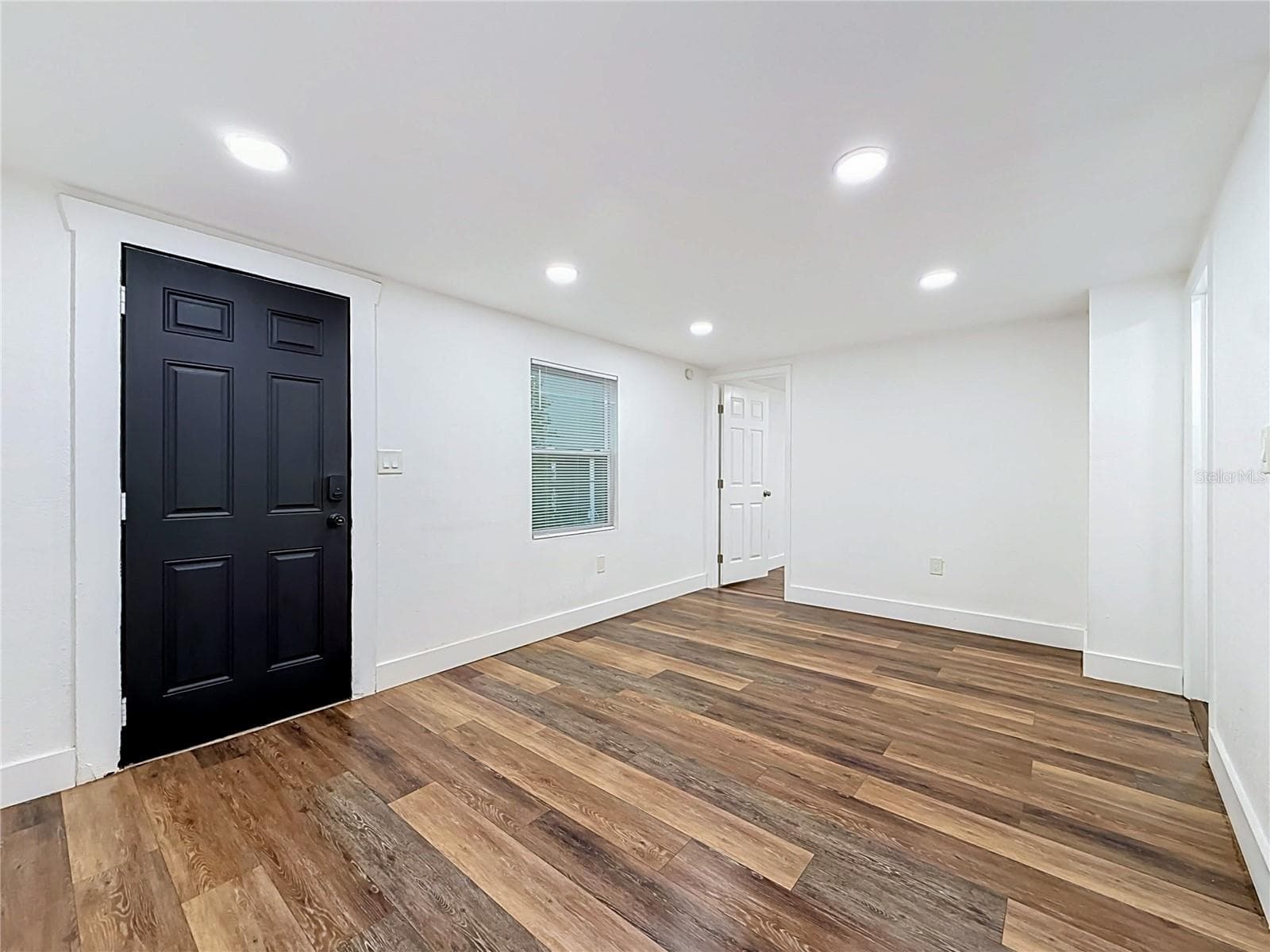 Duplex at 800 15TH AVE S, ST PETERSBURG, photo 12 of 61