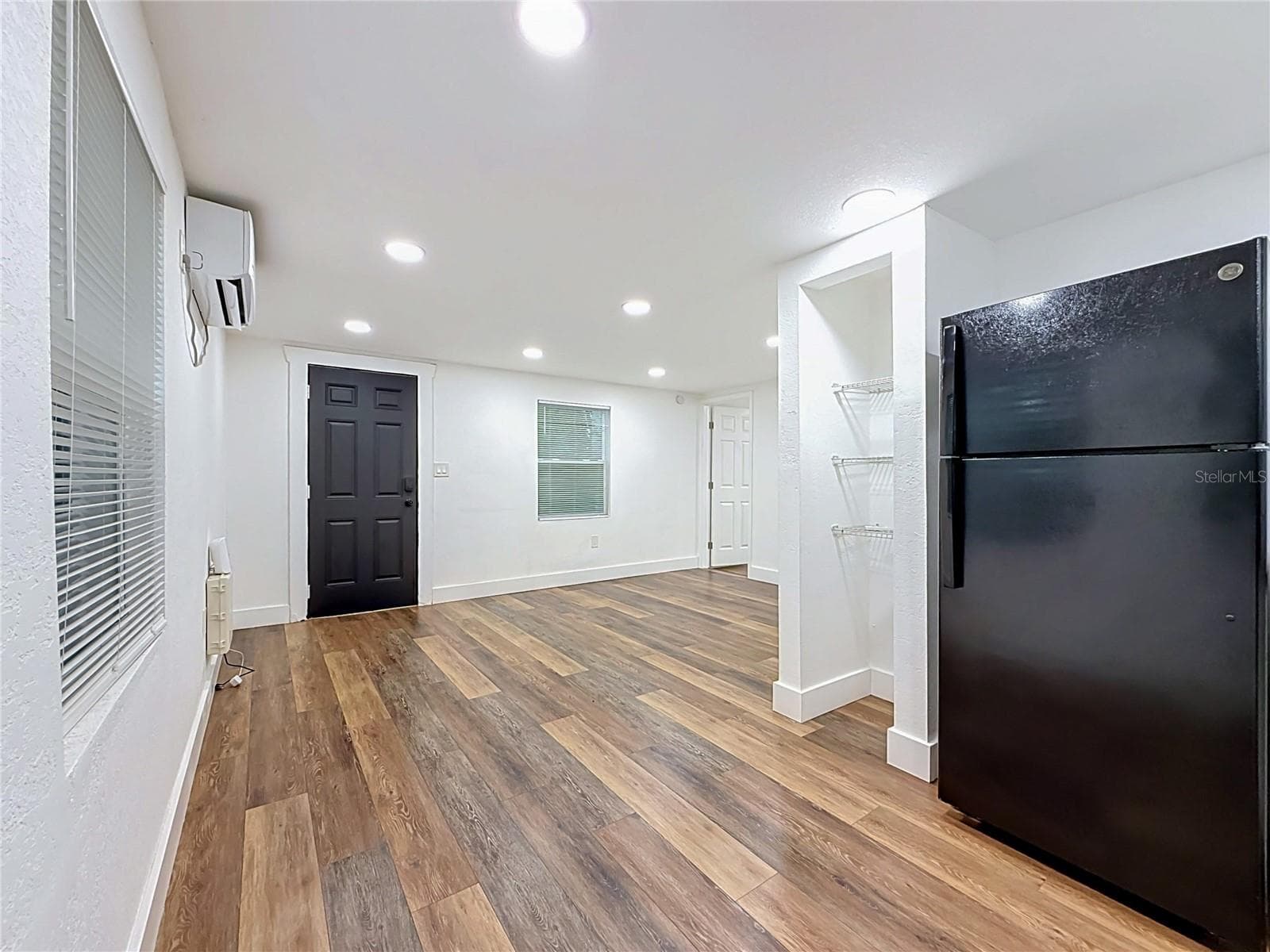 Duplex at 800 15TH AVE S, ST PETERSBURG, photo 13 of 61