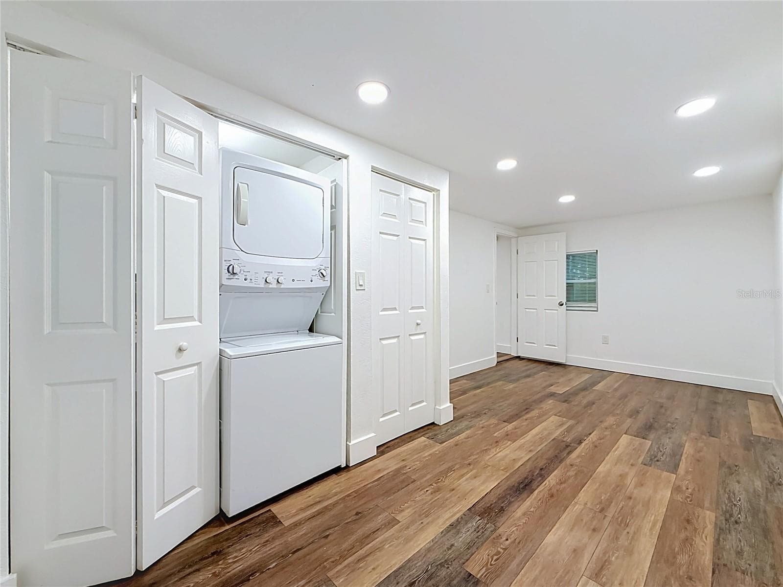Duplex at 800 15TH AVE S, ST PETERSBURG, photo 21 of 61