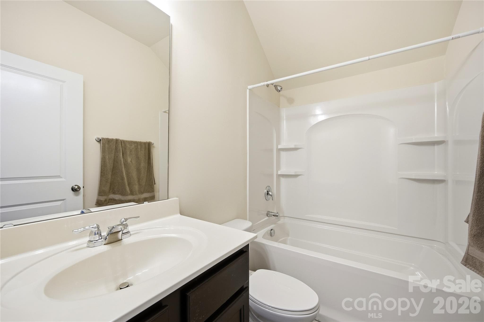 Bath 3 - 8759 Mullis Forest Court, Mint Hill