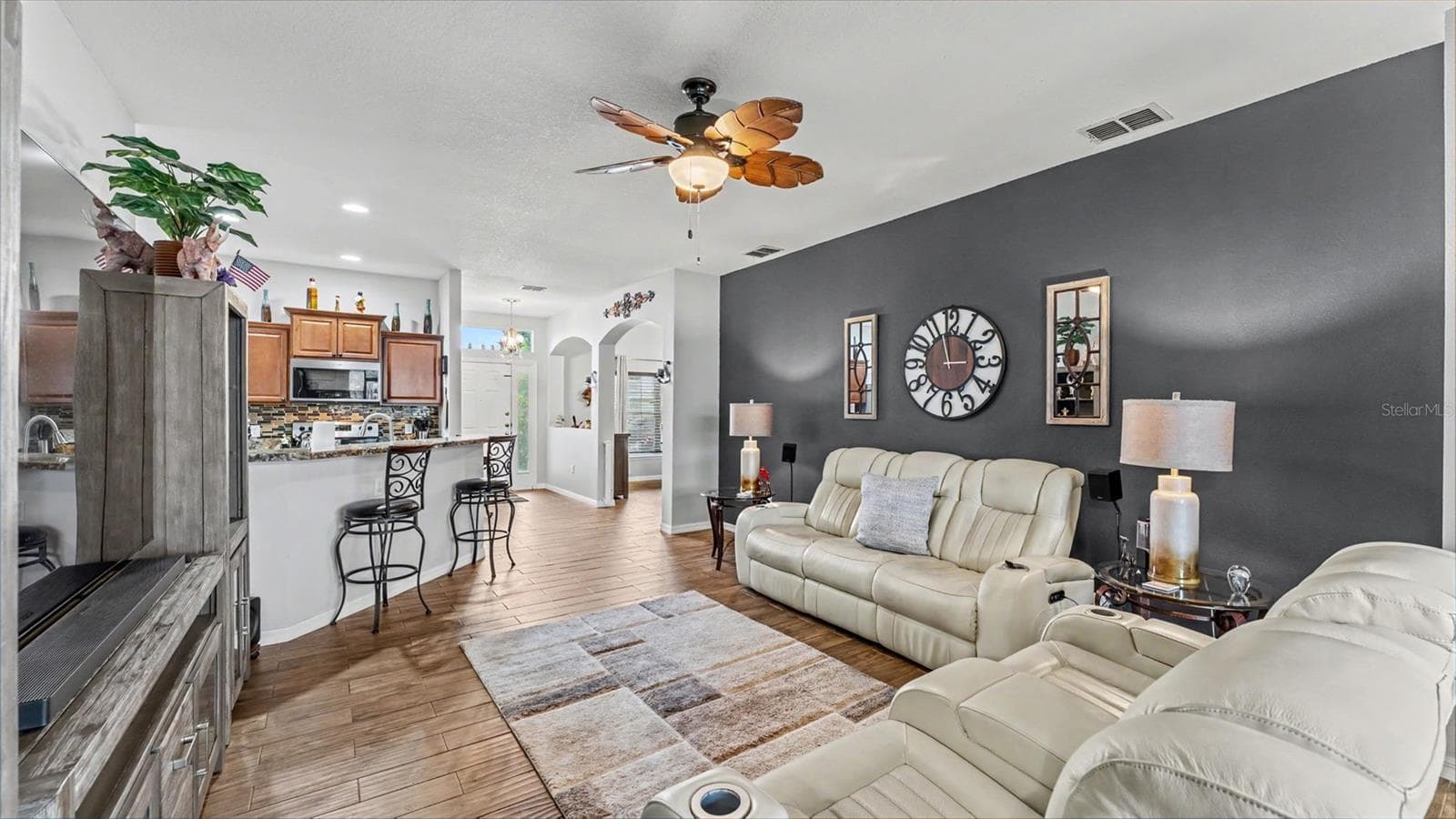 Single Family Residence at 1053 KRENSON WOODS RD, LAKELAND, photo 5 of 36