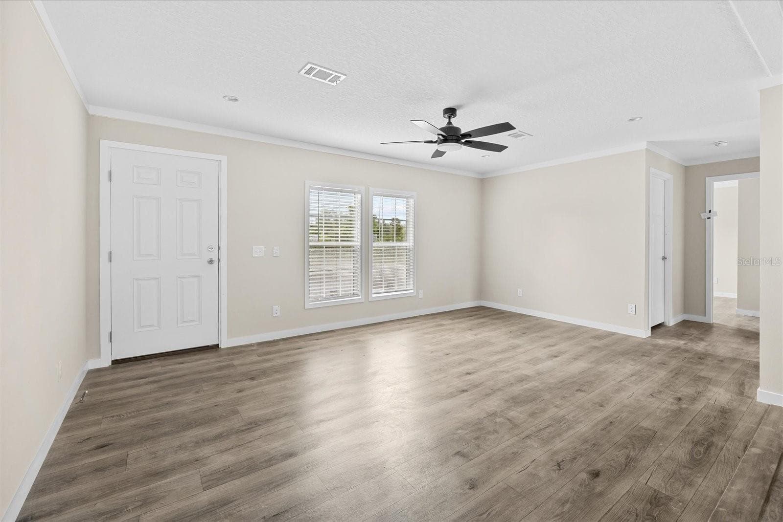 Manufactured Home at 16226 NW 254TH ST, OKEECHOBEE, photo 8 of 36