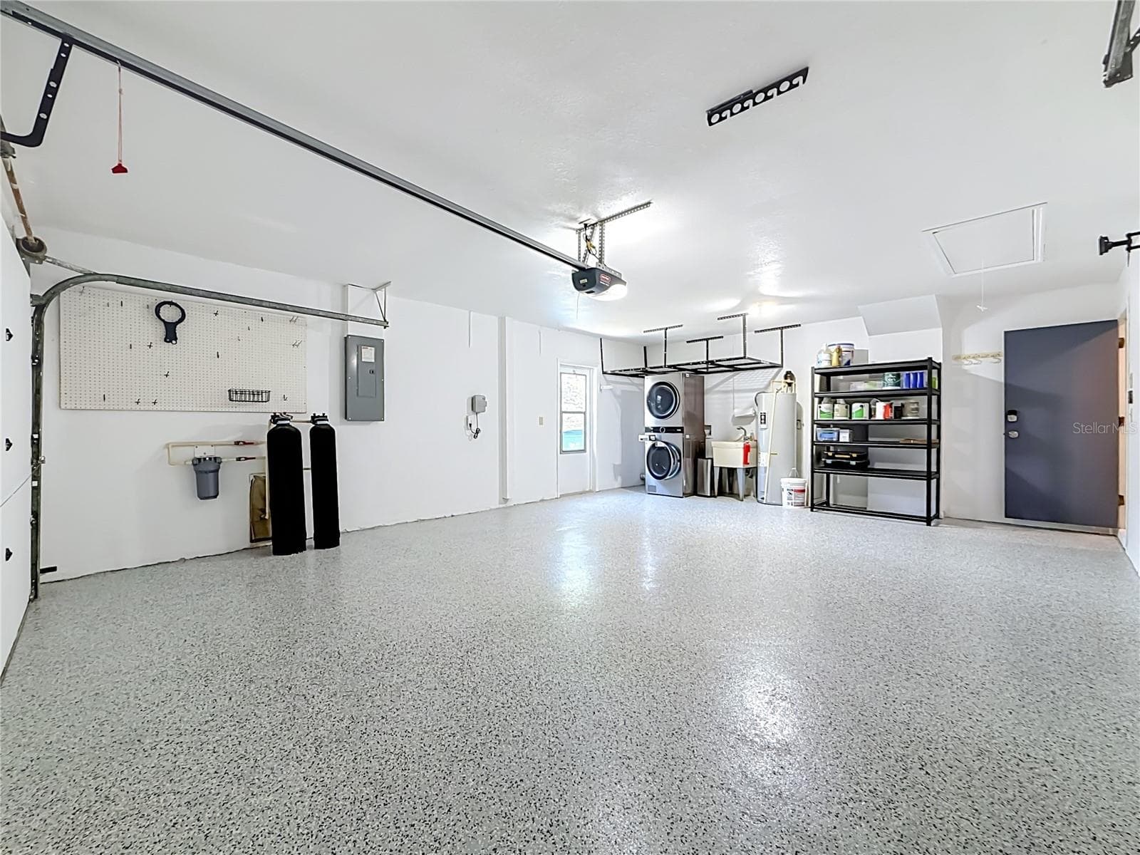 Garage - New Epoxy Floors - Water Treatment System - 2632 CAMILLE DR, PALM HARBOR