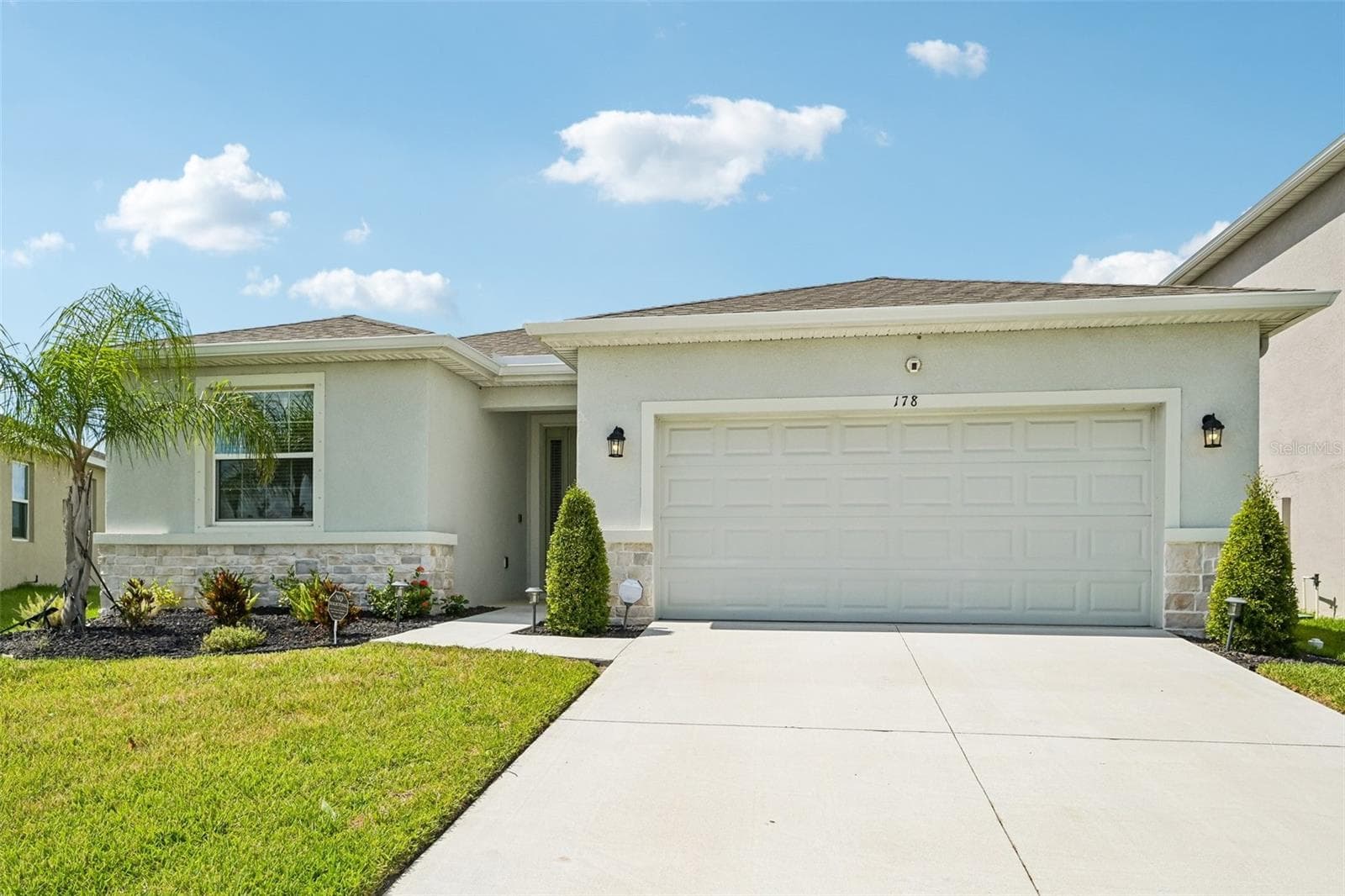 Single Family Residence at 178 MANGROVE MANOR DR, APOLLO BEACH, photo 2 of 39