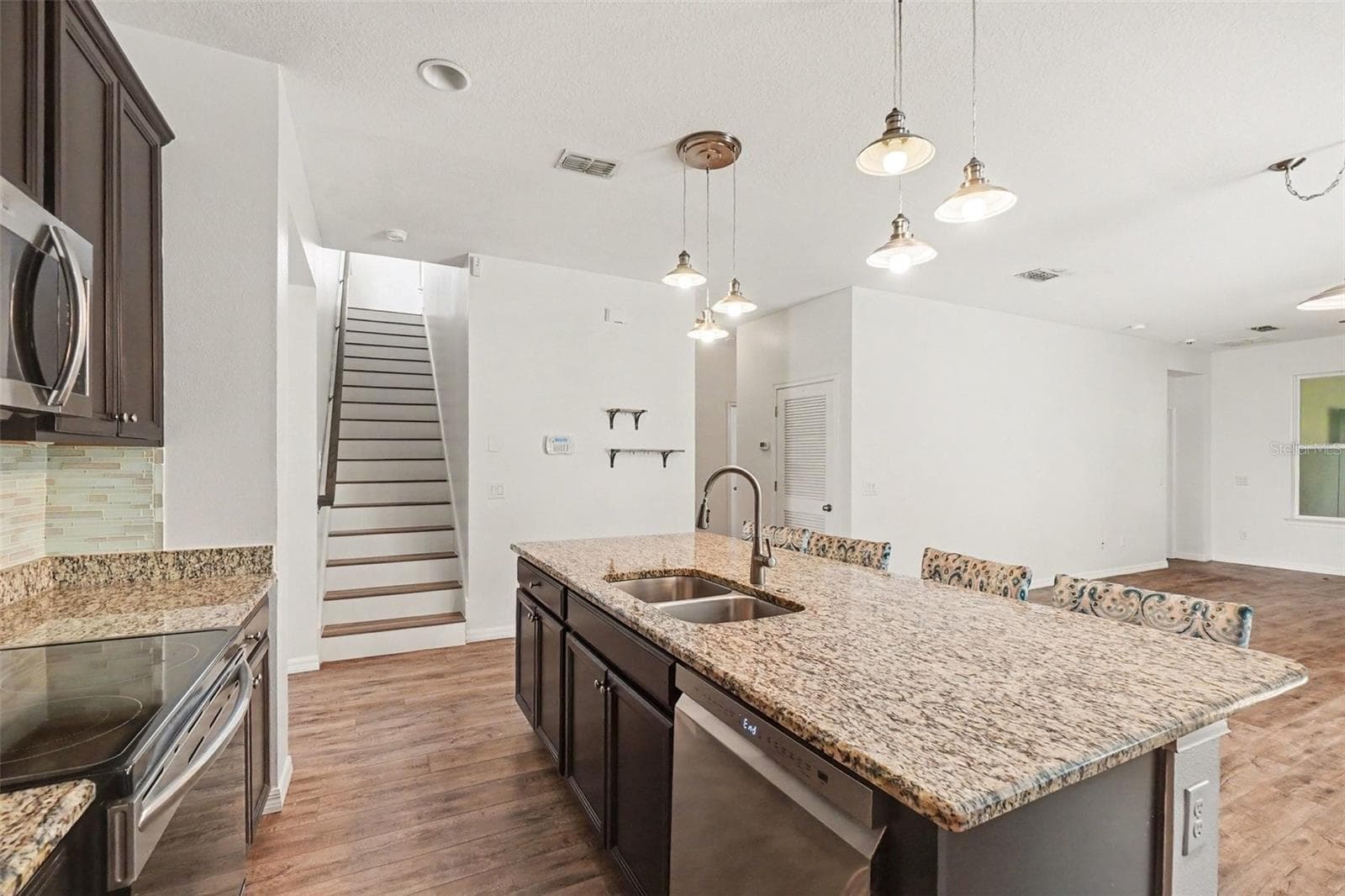 Single Family Residence at 12324 STREAMBED DR, RIVERVIEW, photo 3 of 26