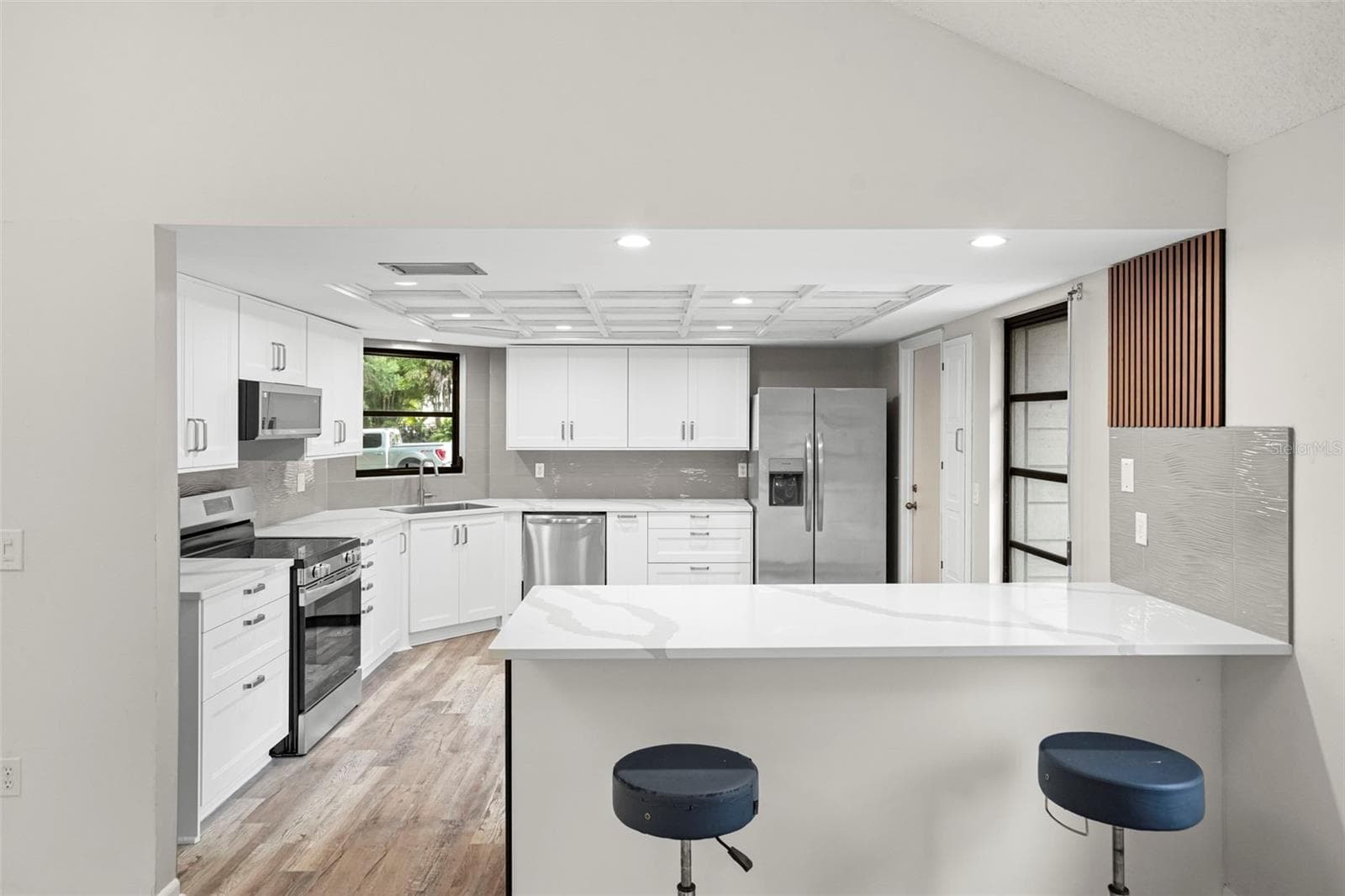Single Family Residence at 210 EDGEWOOD AVE, CLEARWATER, photo 12 of 53