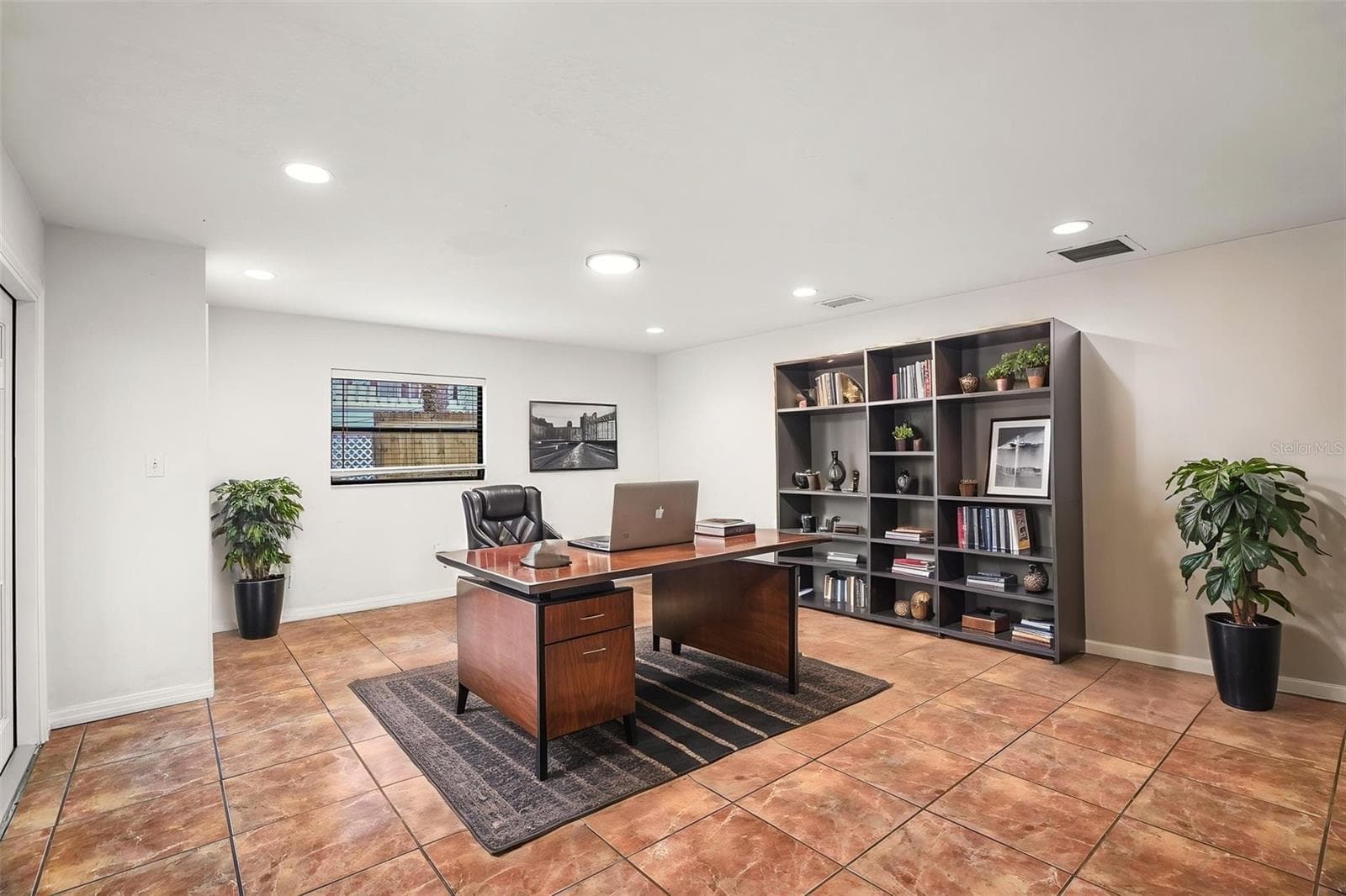 Single Family Residence at 210 EDGEWOOD AVE, CLEARWATER, photo 28 of 53