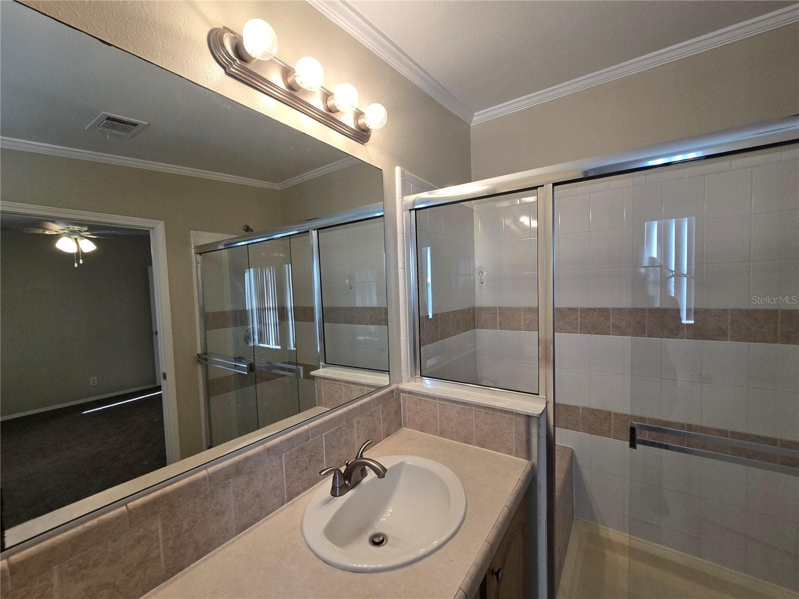 Primary ensuite bath - 7644 SAILWINDS PASS, PORT RICHEY
