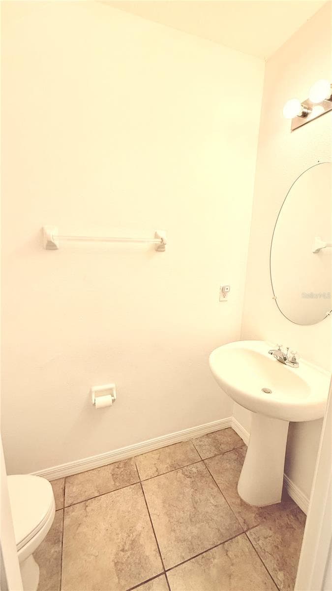 Single Family Residence at 14832 CRESCENT ROCK DR, WIMAUMA, photo 11 of 37