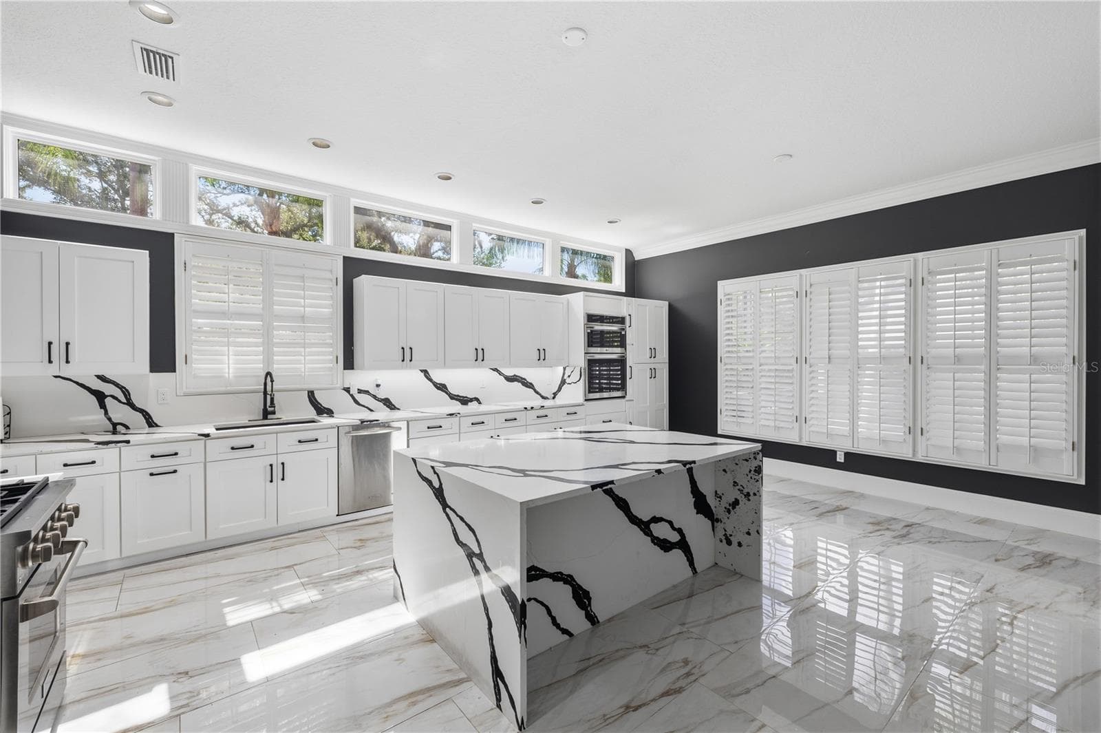 Single Family Residence at 3017 OAKMONT DR, CLEARWATER, photo 11 of 32