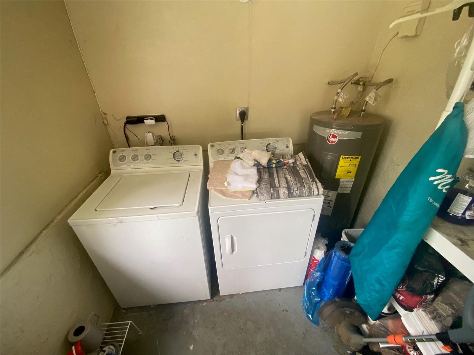 Washer / Dryer - 8503 N 11TH ST, TAMPA