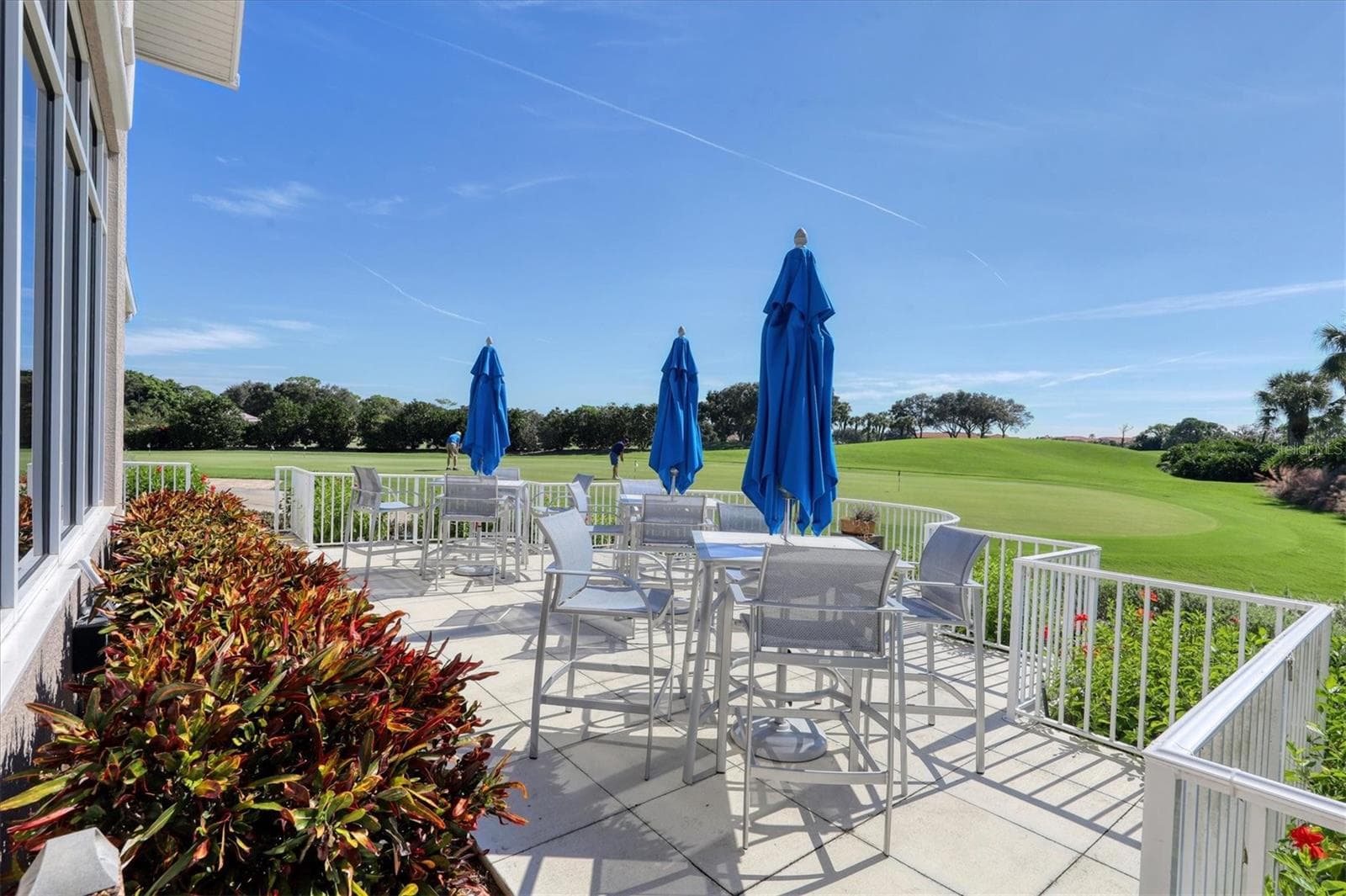 Single Family Residence at 9402 FOREST HILLS CIR, SARASOTA, photo 59 of 77