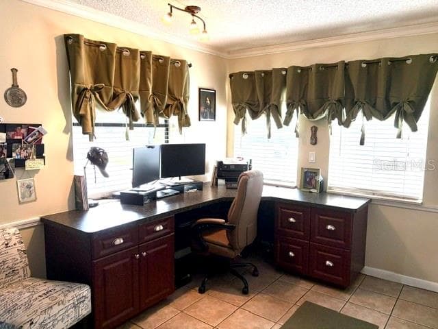 Single Family Residence at 915 HARBOR HILL DR, SAFETY HARBOR, photo 6 of 33