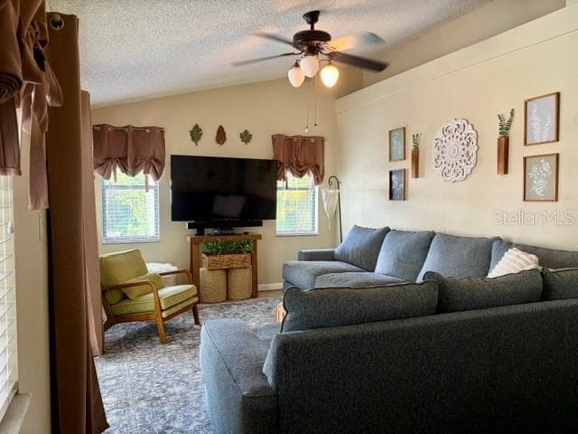 Single Family Residence at 915 HARBOR HILL DR, SAFETY HARBOR, photo 13 of 33